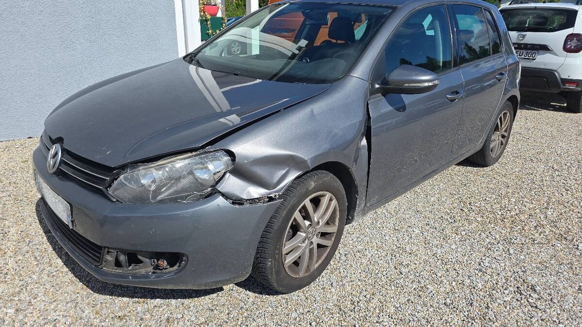 Avant - Choc frontal — remplacement aile et optique